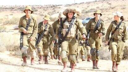 חיילות קרביות בתרגיל. אילוסטרציה. למצולמות אין קשר לכתבה. | מרים צחי