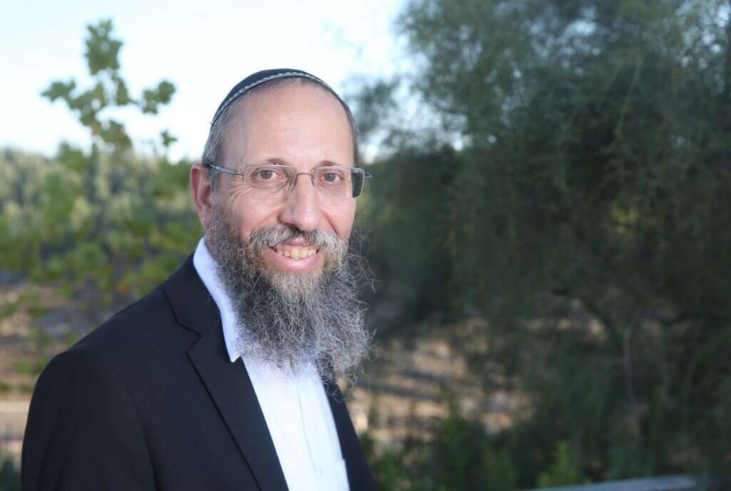 הרב יוסף צבי רימון. | מרים צחי