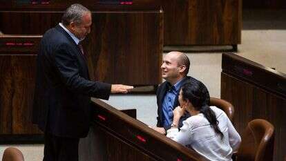 ראש הממשלה בנט, שר האוצר ליברמן ושרת הפנים איילת שקד. | דודי ועקנין