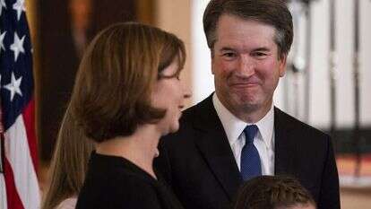 השופט הטרי ברט קוואנו ואשתו. | EPA