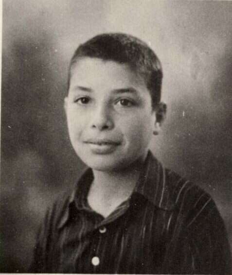 אלכסנדר תמיר לאחר 13בהיותו בן השואה. | ארכיון התצלומים יד ושם