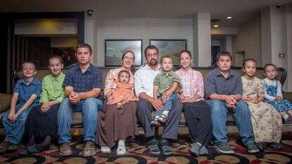 בני משפחת הולינגר. | מרים אלסטר, פלאש 90