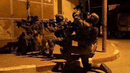 המרדף אחר המחבל שביצע את הפיגוע בברקן. | דו"צ