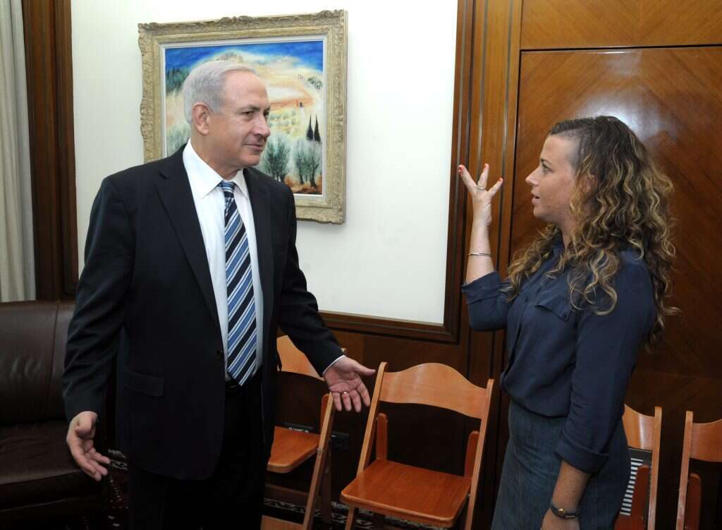 נועה רוטמן ובנימין נתניהו ב-2012. | ארכיון: עמוס בן גרשום, לע''מ נועה רוטמן ובנימין נתניהו ב-2012. | ארכיון: עמוס בן גרשום, לע''מ