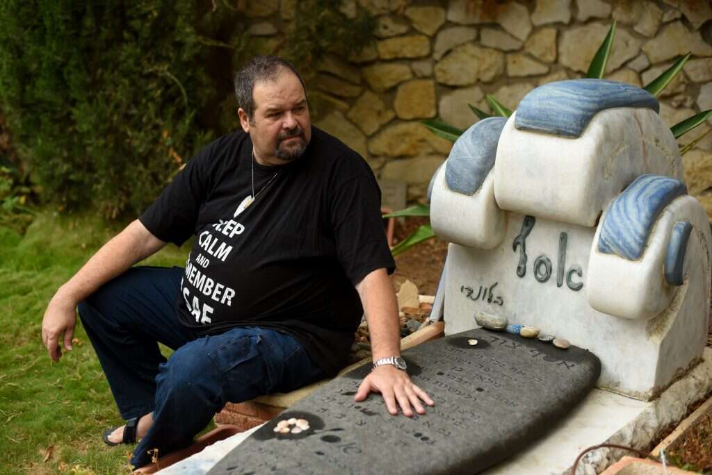 יוסי צור. | מורן מעיין