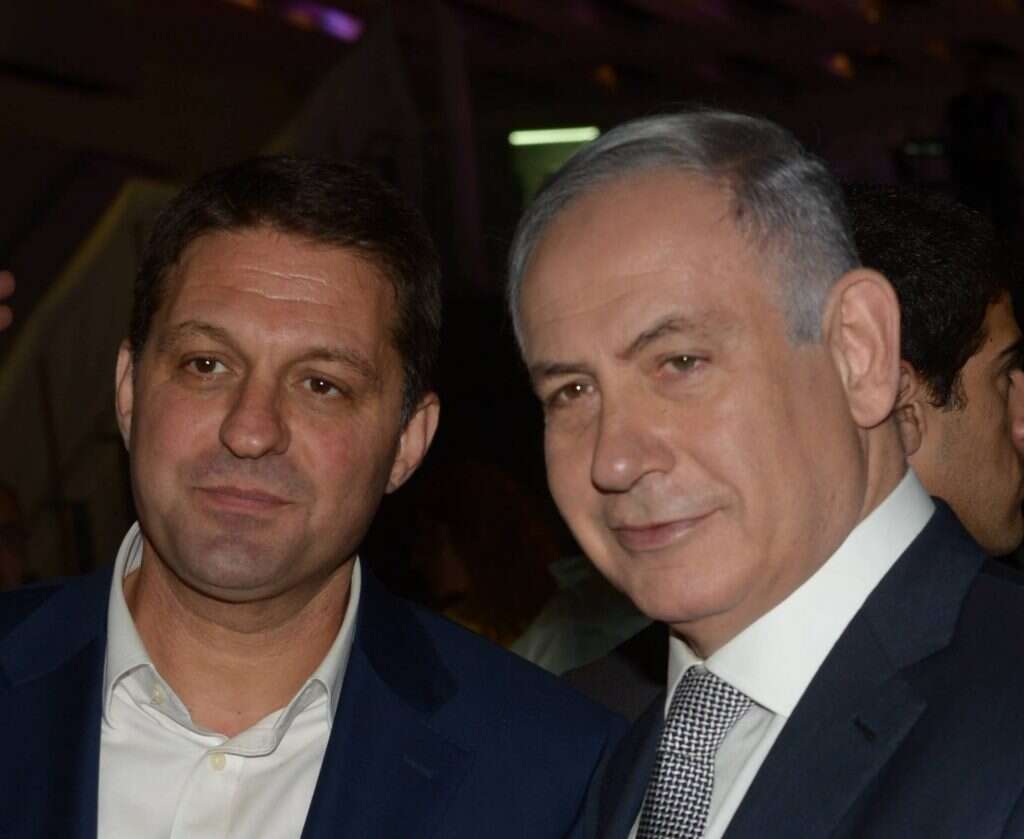 בנימין נתניהו וחיים ביבס. | עמוס בן גרשום, לע''מ