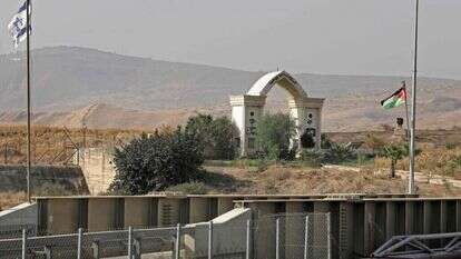 המוצב הירדני מעבר לגבול, נהריים. | AFP