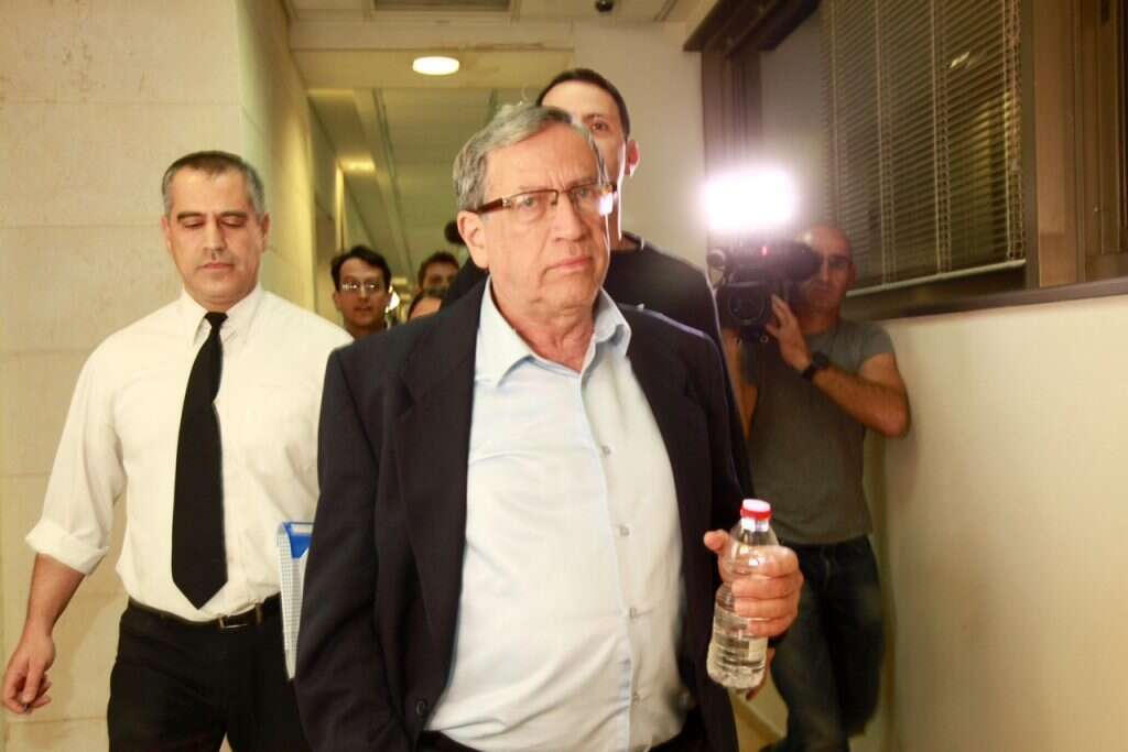 ישראל זינגר. | אמיר מאירי