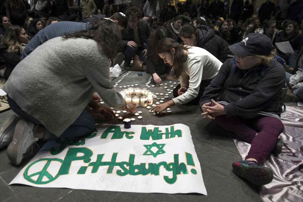 עצרת הזדהות עם קורבנות הירי האנטישמי בפיטסבורג. | AFP