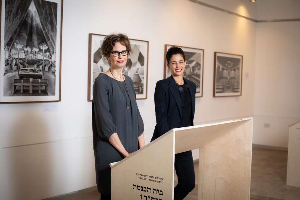 דנה גורדון (מימין) ונעמי שמחוני. | אריק סולטן