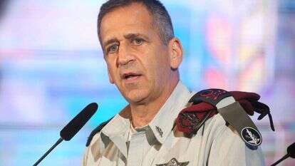 הרמטכ"ל אביב כוכבי. | קוקו