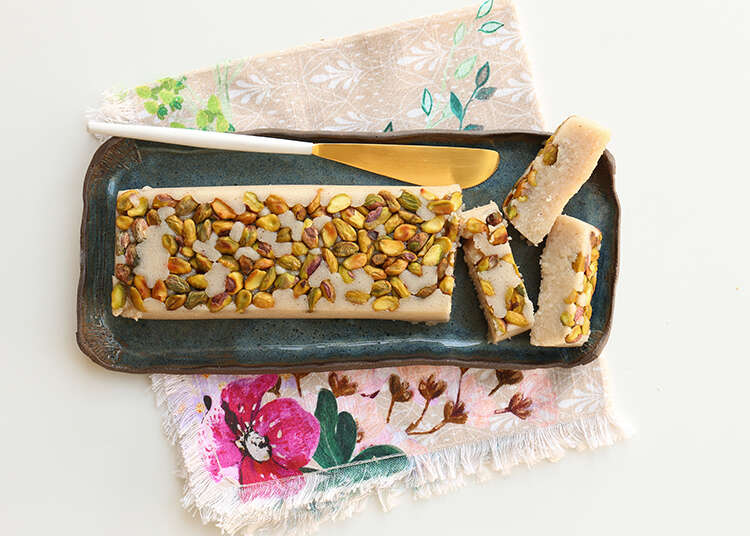 חלווה יוונית (חלווה דה סמולה). | אפרת ליכטנשטט