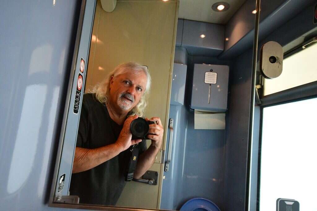 שתרוג בנסיעה. | יואל שתרוג- אדמה יוצרת שתרוג בנסיעה. | יואל שתרוג- אדמה יוצרת