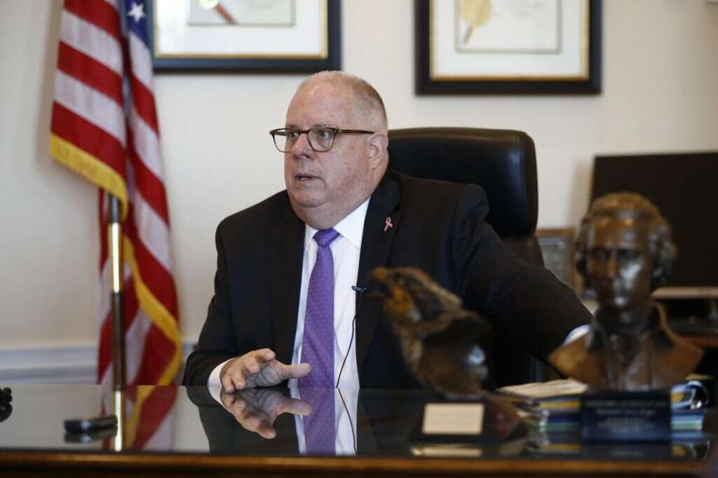 מושל מרילנד לארי הוגן. | AP