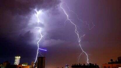 סופת ברקים ורעמים במישור החוף. אילוסטרציה | AFP