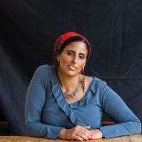 ישראלה שאער־מעודד. | אבישג שאר-ישוב