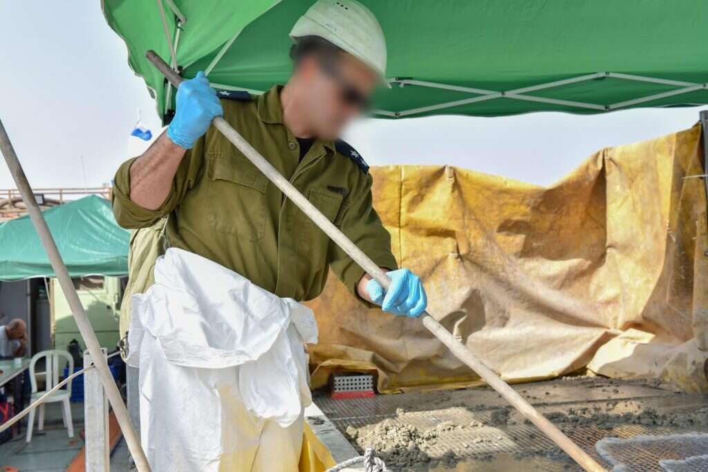 המבצע לאיתור שרידי גופתו של יקיר נווה ז''ל. | דובר צה''ל