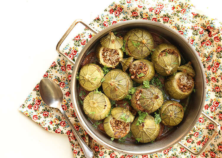 קישואים ממולאים בבורגול, עדשים ופטריות . | אפרת ליכטנשטט