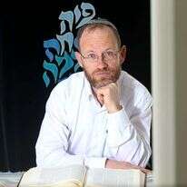 הרב עידו רכניץ. | מרים צחי