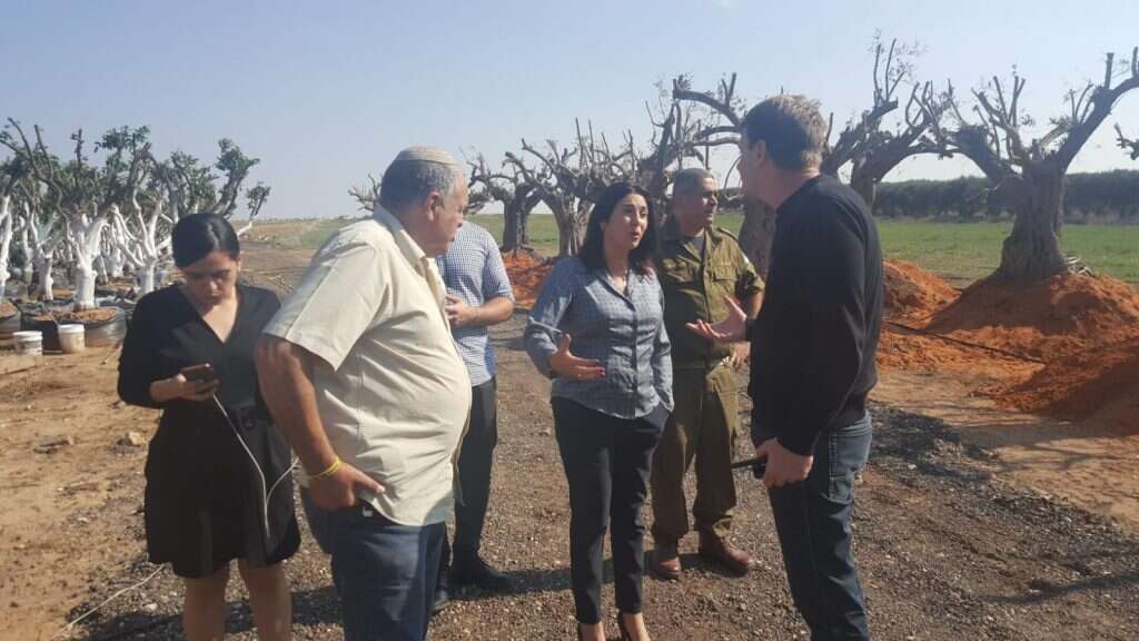 מירי רגב בעוטף עזה. | יאיר קראוס