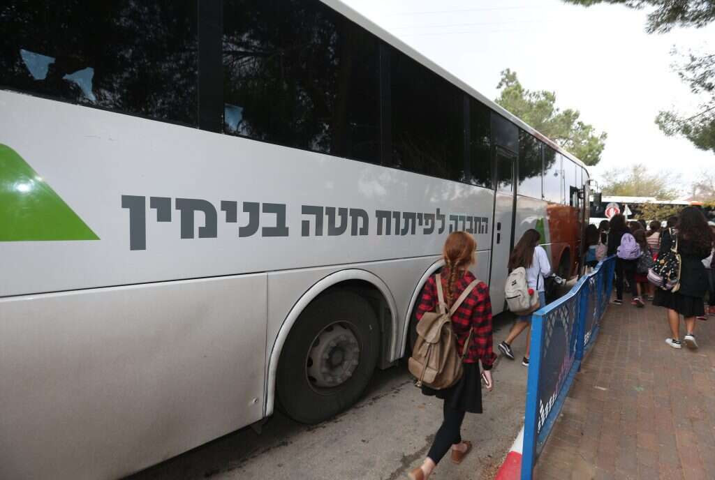 מערך ההסעות של מטה בנימין. | מרים צחי