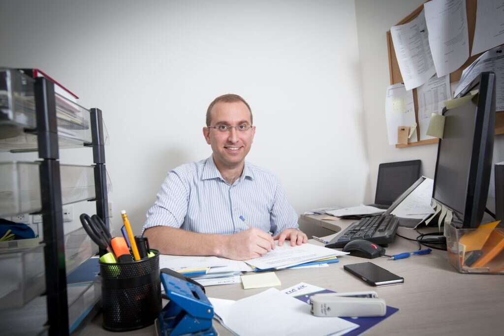 גיל ברינגר. | מרים אלסטר, פלאש 90