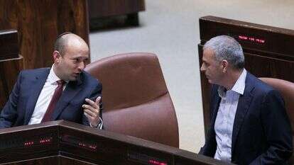 יו''ר כולנו משה כחלון ויו''ר הבית היהודי נפתלי בנט. | יונתן זינדל, פלאש90