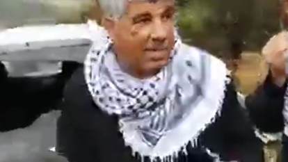 וואליד עאסף בהפגנת השמאל.