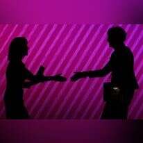 תרזה מיי לפני נאומה קונפדרציית התעשייה הבריטית, היום. | Getty Images