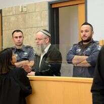 עזרא שיינברג בבית המשפט. | גיל אליהו, ג'יני