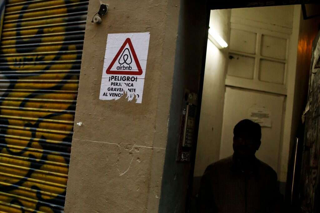מחאה בברצלונה נגד Airbnb. | AFP מחאה בברצלונה נגד Airbnb. | AFP