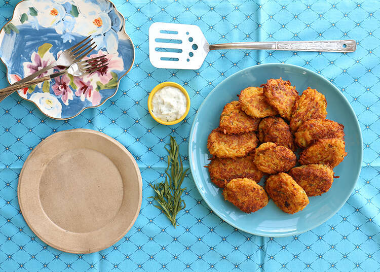 לביבות תפוחי אדמה, דלורית וטרגון. | אפרת ליכטנשטט