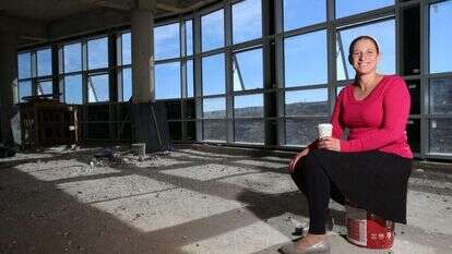 יעל זאבי. | מרים צחי