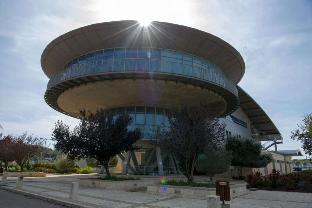 מרכז המבקרים של המוביל הארצי. | גיל אליהו, ג'יני מרכז המבקרים של המוביל הארצי. | גיל אליהו, ג'יני