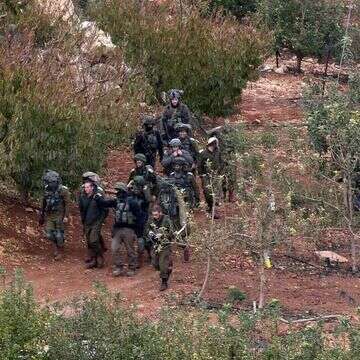 חיילי צה"ל מאתרים מנהרות של חיזבאללה. | AFP