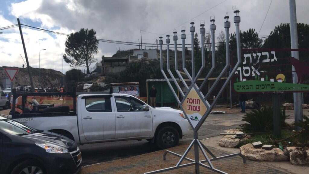 זירת הפיגוע ליד גבעת אסף. | אריאל זיגלר