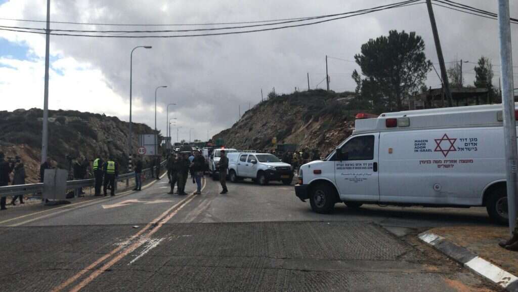 זירת הפיגוע ליד גבעת אסף. | אריאל זיגלר