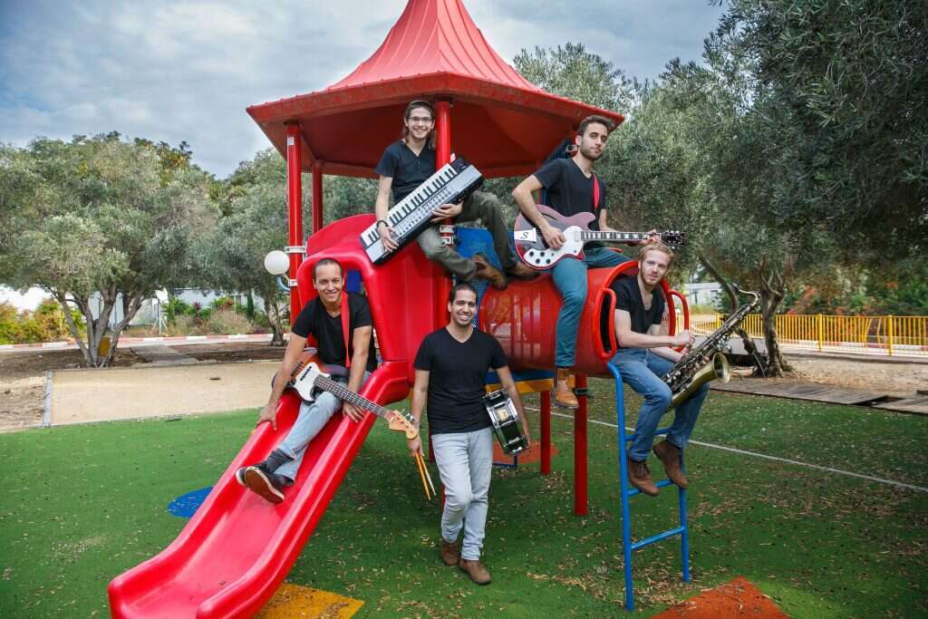 מימין לשמאל: אביתר לוין, איתמר גילת, גלעד רוטשילד, אהרן גרובר, ליאור לחמי. | אריק סולטן