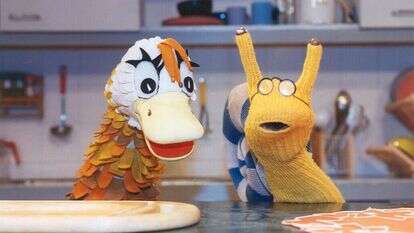 לא הבובות המקוריות. פרפר נחמד.