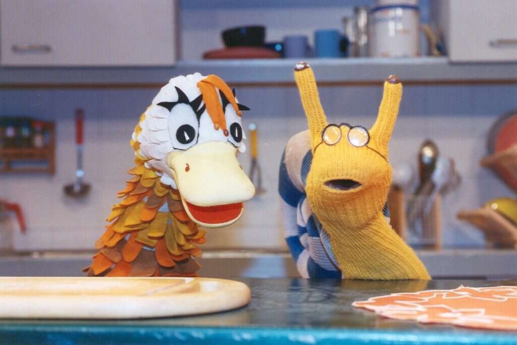 לא הבובות המקוריות. פרפר נחמד.