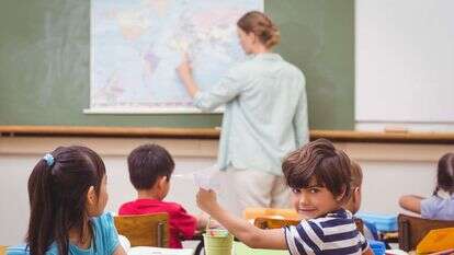 תלמידים בכיתה. אילוסטרציה. | שאטרסטוק