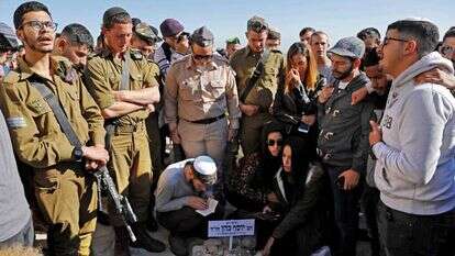 הלווייתו של סמ"ר יוסף כהן. | AFP