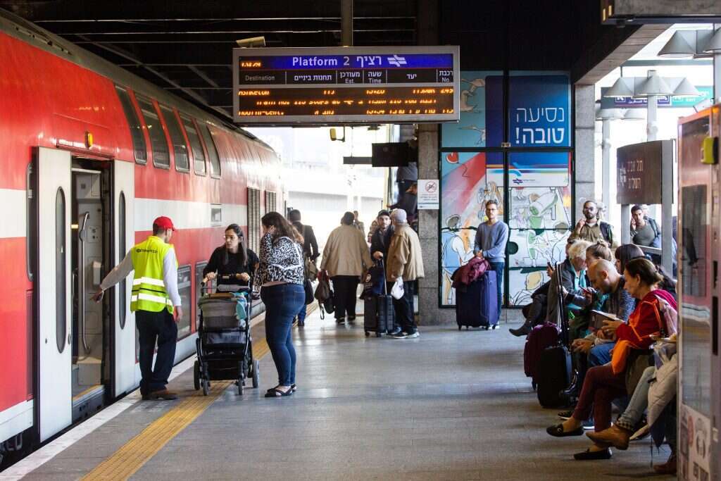 רכבת ישראל. | אבישג שאר-ישוב