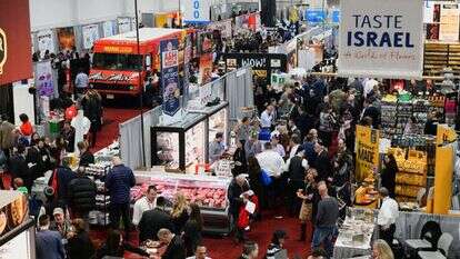 הדור החדש רוצה להפוך כל דבר לכשר, בלי גבולות. מבקרי הפסטיבל בין הדוכנים. | יח"צ