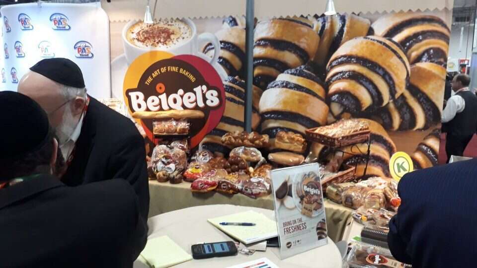 ההצלחה נמדדת באדם שלא חוזר לכאן. דוכן מאפים בתערוכה. | יח"צ