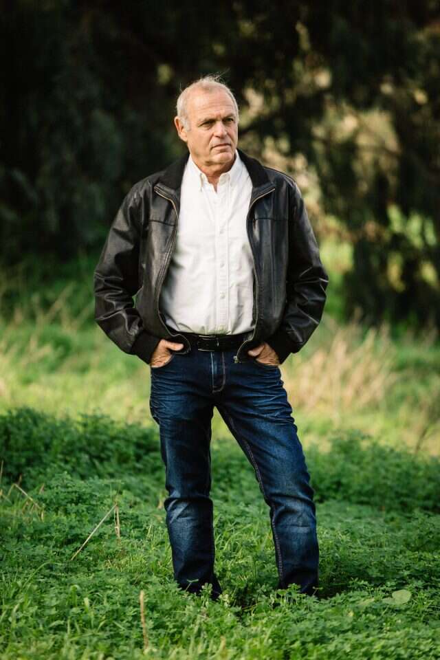 אורי פז. | אבישג שאר-ישוב