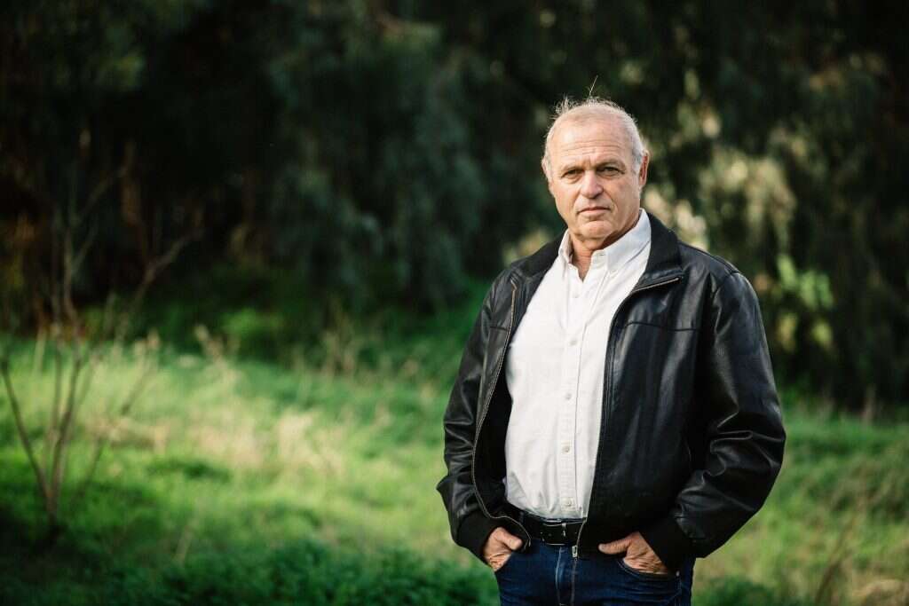 אורי פז. | אבישג שאר-ישוב