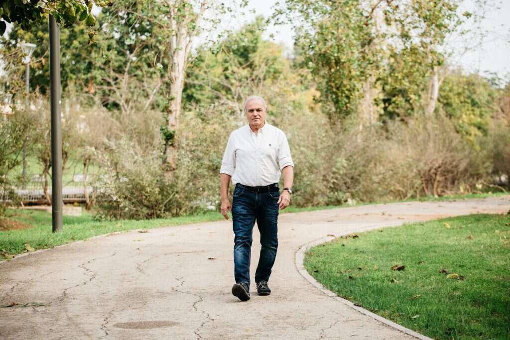 אורי פז. | אבישג שאר-ישוב