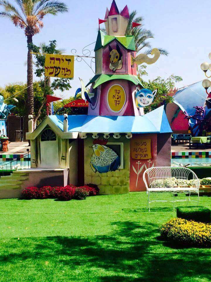 מעבודותיו של לוי