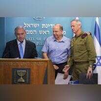 בני גנץ, משה בוגי יעלון ובנימין נתניהו. | יונתן זינדל/פלאש 90